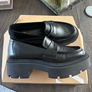 NIB Zara platform loafer